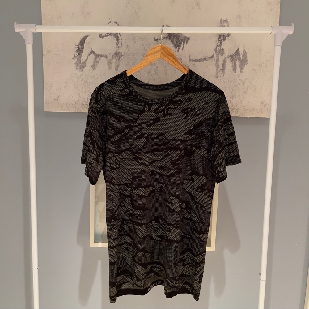 Lululemon Metal Vent Tech 2.0 “Tokyo”